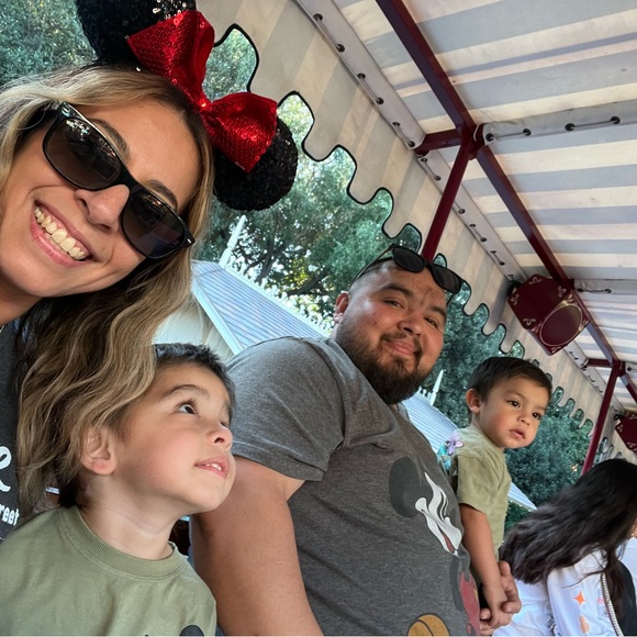 Meet your Posher, Marisa - Picture 4 of 5